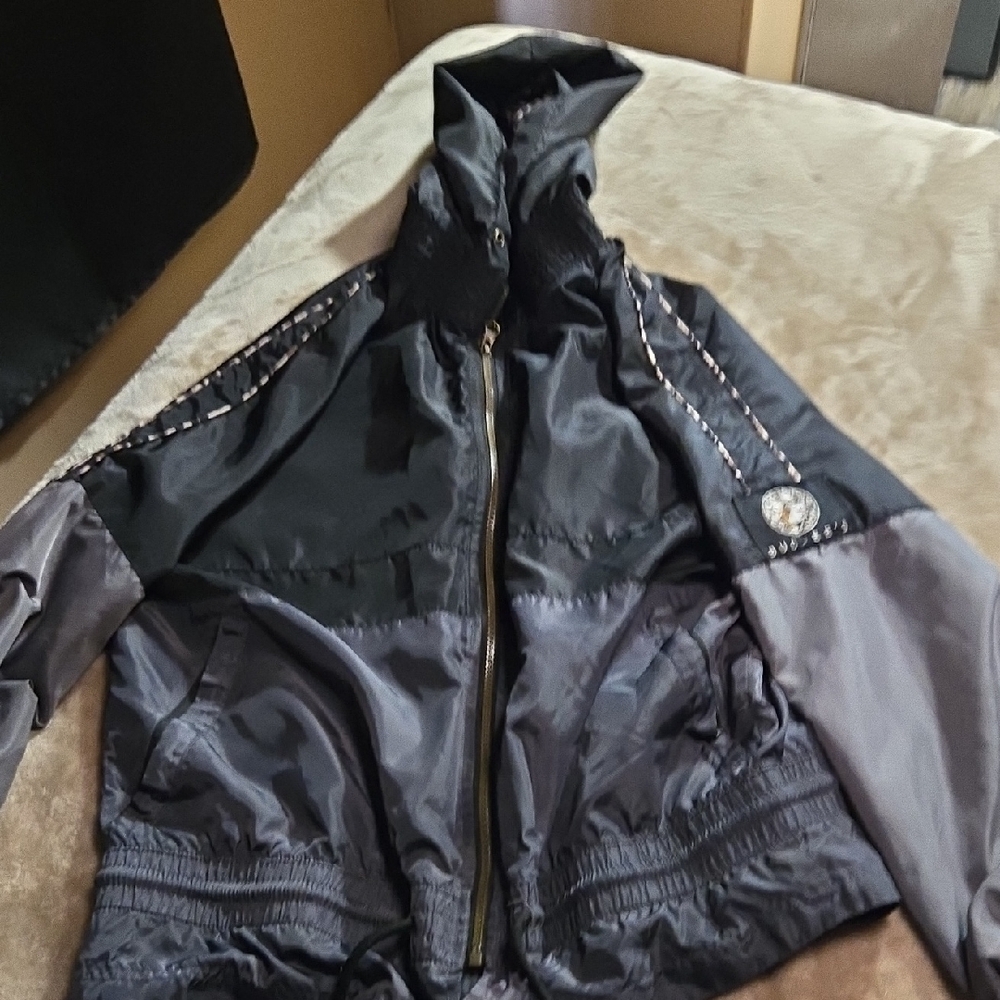 Stylish Black and Gray Bucees Windbreaker